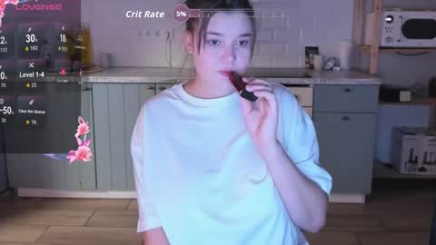 Lina online show from 11/16/25, 01:33