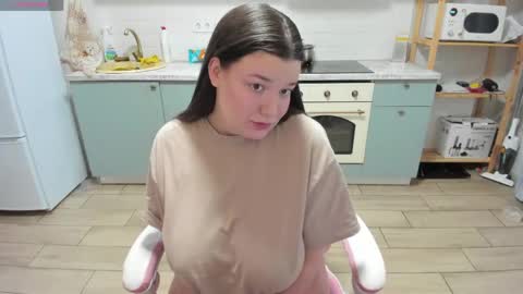 Lina online show from 04/24/26, 03:42