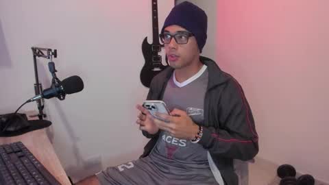 Snapshot of elkin_clark chatting on 02/24/26, 02:04 Elkin Clark online show from 02/24/26, 02:04