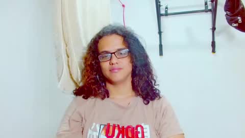 Snapshot of elkingthe chatting on 02/15/25, 06:44 Diana online show from 02/15/25, 06:44