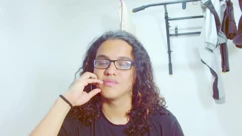 Snapshot of elkingthe chatting on 02/21/25, 12:05 Diana online show from 02/21/25, 12:05