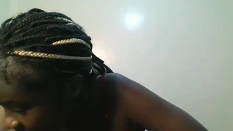 Snapshot of ella8_ chatting on 06/30/26, 08:15 ella8_ online show from 06/30/26, 08:15
