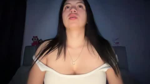 Snapshot of ella_aq chatting on 07/13/26, 12:46 Ella online show from 07/13/26, 12:46