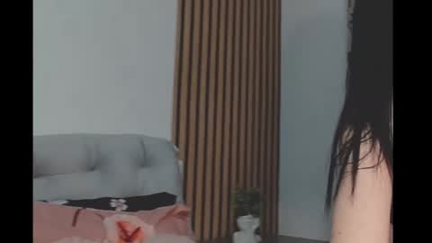 Chloe online show from 12/17/25, 12:16