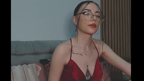 Chloe online show from 12/18/25, 11:44