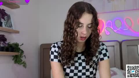 ella_desire online show from 06/14/26, 03:58