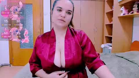 Ella  online show from 09/30/25, 06:29