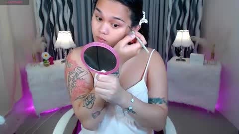 HI ITS ME ELLA online show from 10/01/25, 11:16