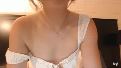 Ella - Girl Next Door online show from 03/06/25, 09:03