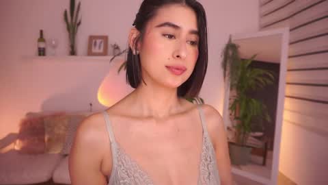 ELLA OWEN online show from 02/13/26, 09:33