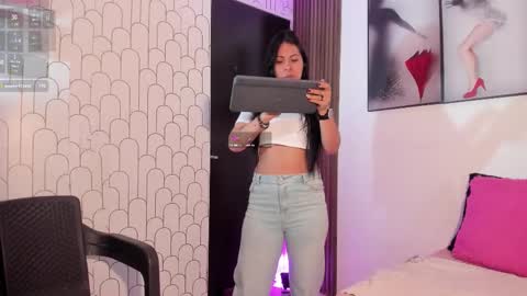 ella rouse online show from 09/16/25, 11:55