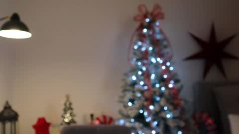 Ella online show from 12/12/24, 07:15