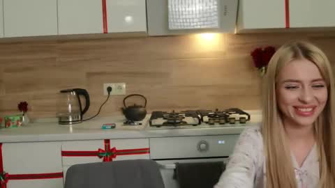 Ella online show from 12/18/24, 06:57