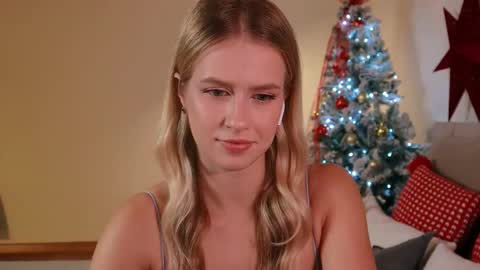 Ella online show from 12/22/24, 07:52