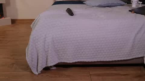 Ella online show from 01/24/25, 10:30