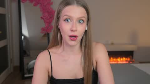 Ella online show from 03/12/26, 07:31