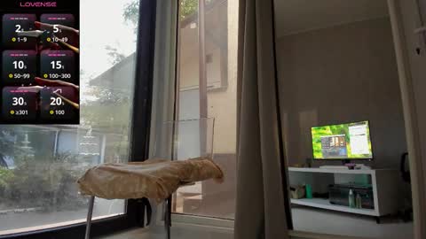 Snapshot of ella_vee chatting on 09/26/25, 05:11 ella_vee online show from 09/26/25, 05:11