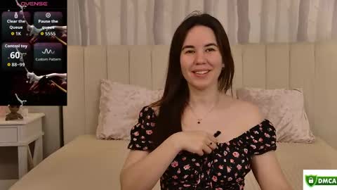 Snapshot of ellaander chatting on 05/18/26, 04:18 Ella online show from 05/18/26, 04:18