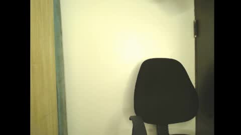 ella online show from 04/18/26, 05:22