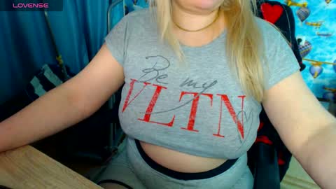 IsaBella  online show from 03/12/26, 10:27