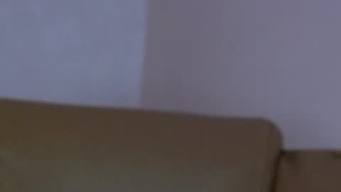 Snapshot of ellabelle_ chatting on 05/04/26, 03:35 Ella online show from 05/04/26, 03:35