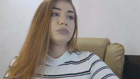 Snapshot of ellabelle_ chatting on 05/11/26, 05:35 Ella online show from 05/11/26, 05:35