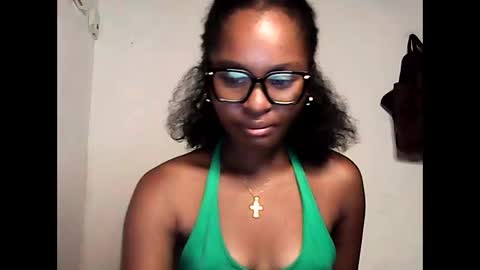 ellah245 online show from 04/20/26, 11:50