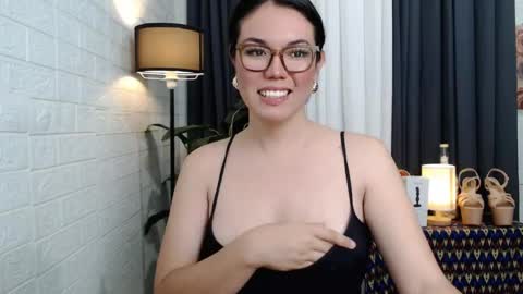 CINDERELLA online show from 04/17/26, 01:41