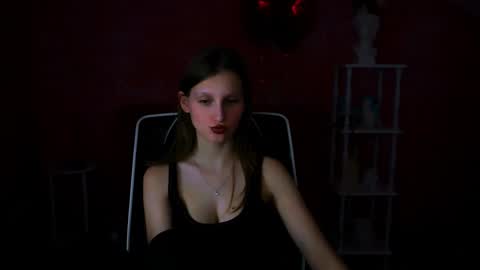 Snapshot of ellahorton chatting on 03/09/25, 01:26 Ella online show from 03/09/25, 01:26