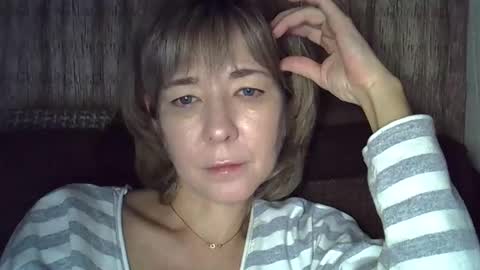 Snapshot of ellajohnsonx chatting on 12/19/24, 05:50 ellajohnsonx online show from 12/19/24, 05:50