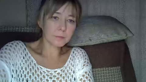 Snapshot of ellajohnsonx chatting on 10/11/25, 09:57 ellajohnsonx online show from 10/11/25, 09:57