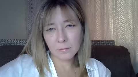 Snapshot of ellajohnsonx chatting on 10/18/25, 11:55 ellajohnsonx online show from 10/18/25, 11:55