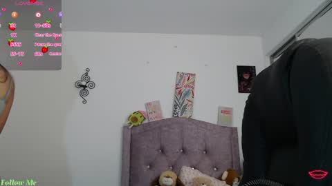 Snapshot of ellajonz chatting on 06/12/26, 03:38 Ella Amoneth online show from 06/12/26, 03:38