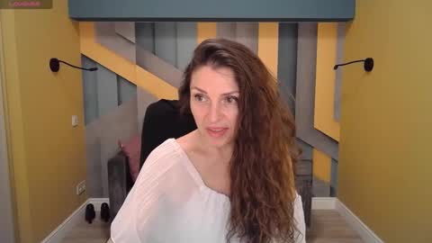 EllaLongs online show from 01/18/25, 03:27