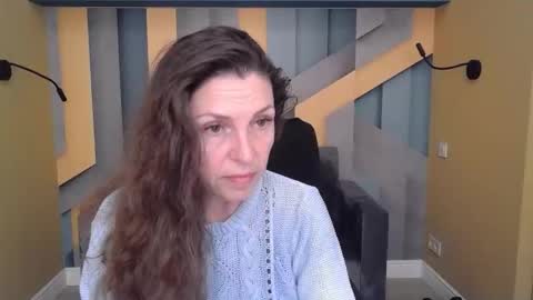 EllaLongs online show from 10/22/25, 11:32