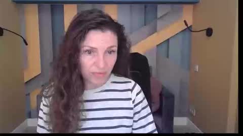 EllaLongs online show from 11/03/25, 12:39