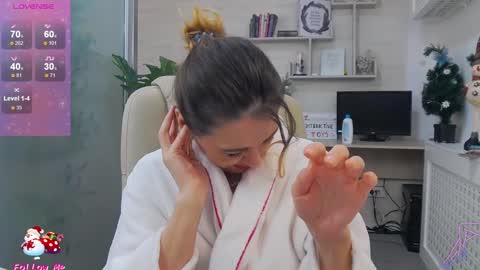            online show from 12/19/24, 10:00