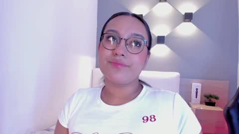 Ella online show from 12/28/24, 04:30