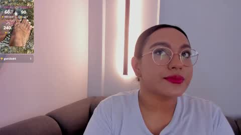 Ella online show from 11/06/25, 11:55