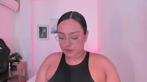 Ella online show from 12/21/25, 12:45