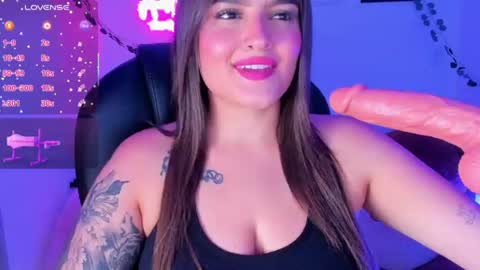 Snapshot of ellarosee_ chatting on 07/17/26, 06:13 ellarosee_ online show from 07/17/26, 06:13