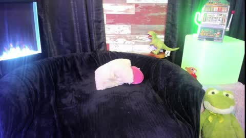 ELLE online show from 02/05/25, 10:55