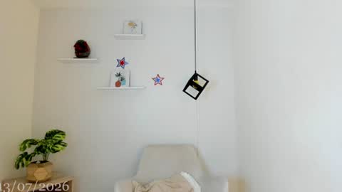 Snapshot of elle_argent chatting on 07/14/26, 02:05 Eliana online show from 07/14/26, 02:05