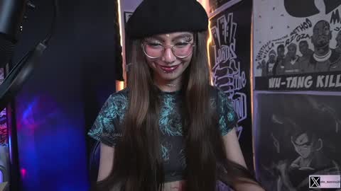 Snapshot of elle_uwu chatting on 01/31/25, 04:36 follow me on instagram . online show from 01/31/25, 04:36