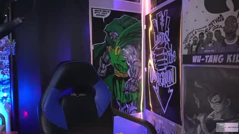 Snapshot of elle_uwu chatting on 02/20/25, 03:45 follow me on instagram . online show from 02/20/25, 03:45