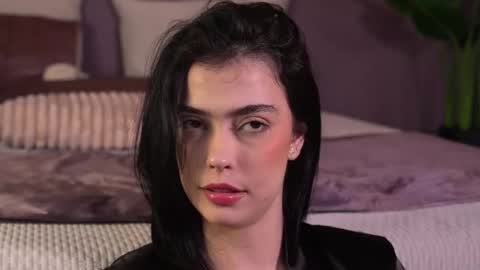 Elle Diane online show from 02/17/25, 03:47