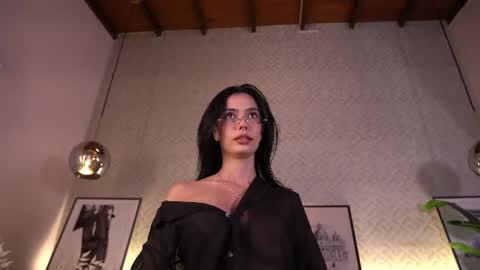 Snapshot of ellediane chatting on 07/03/26, 10:49 Elle Diane online show from 07/03/26, 10:49