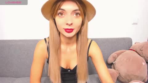 ellen_flow online show from 12/11/24, 08:28