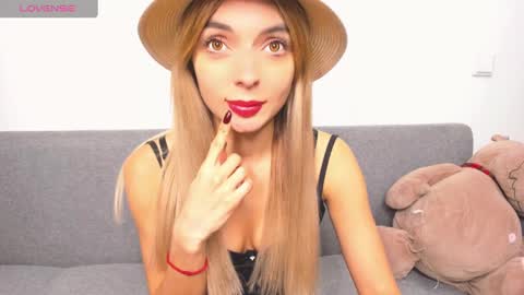 ellen_flow online show from 12/11/24, 11:43