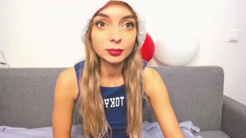 ellen_flow online show from 12/17/24, 08:32